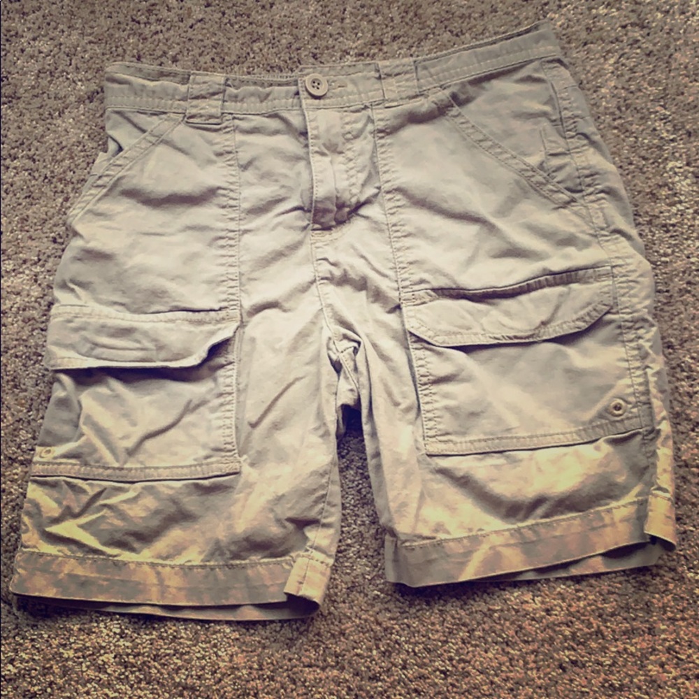 J. Khaki cargo shorts